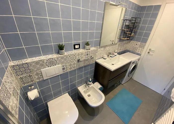 Mazzini Malpighi Lägenhet *